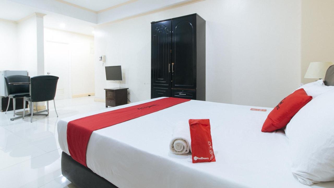 Reddoorz Plus @ Better Living Paranaque Paranaque City Eksteriør billede