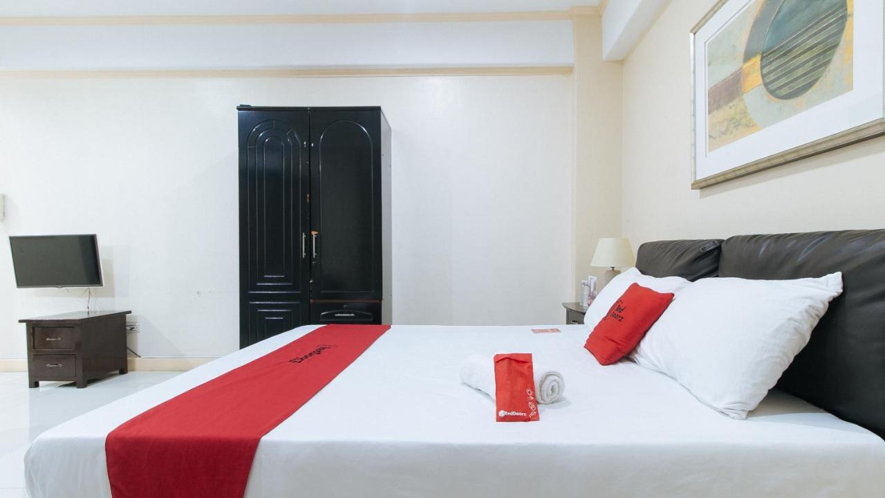 Reddoorz Plus @ Better Living Paranaque Paranaque City Eksteriør billede