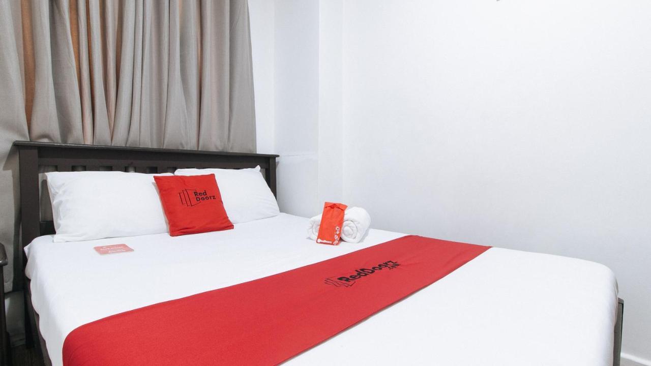 Reddoorz Plus @ Better Living Paranaque Paranaque City Eksteriør billede