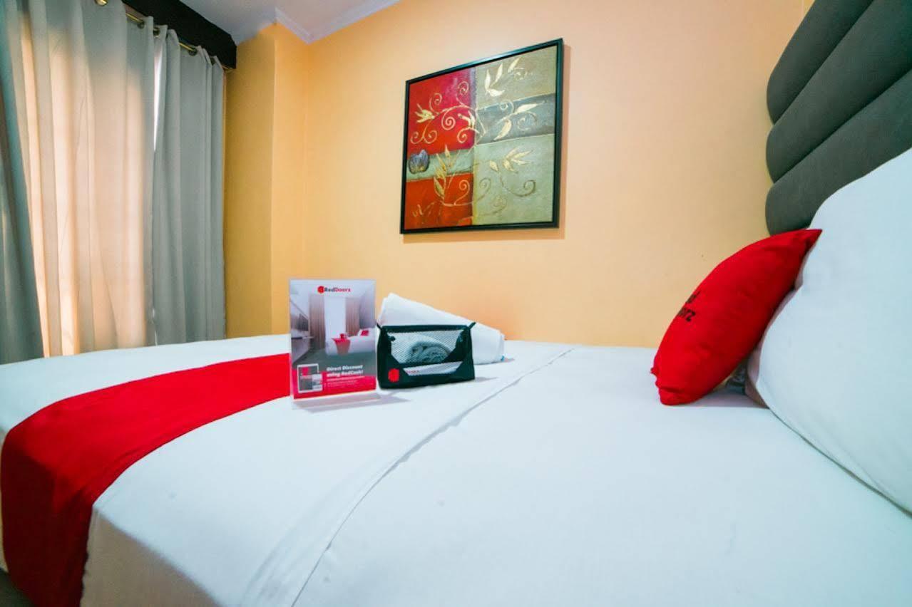 Reddoorz Plus @ Better Living Paranaque Paranaque City Eksteriør billede